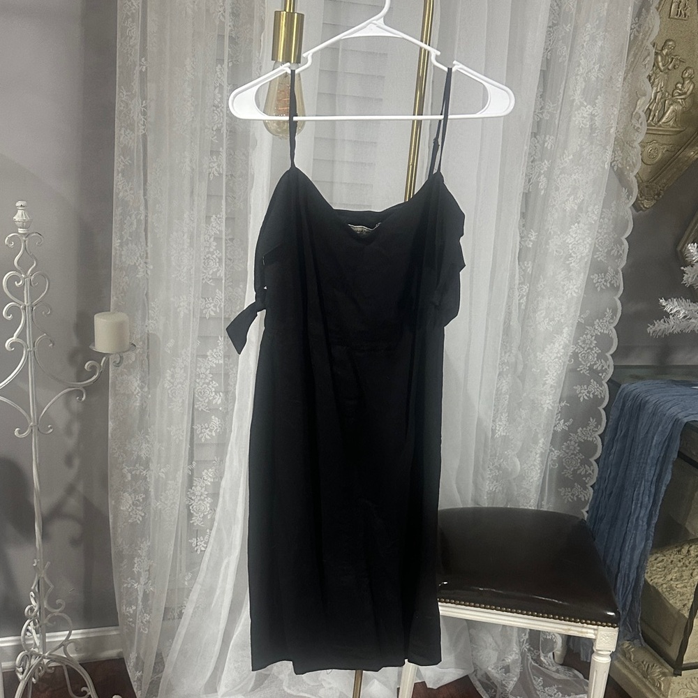 Abercrombie & Fitch Classic Black Dress